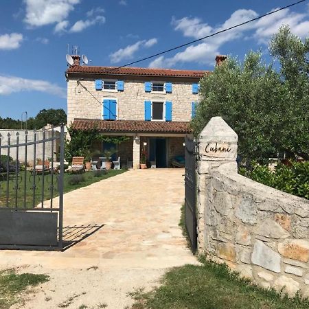 Farmhouse Cubani Bale Exterior photo