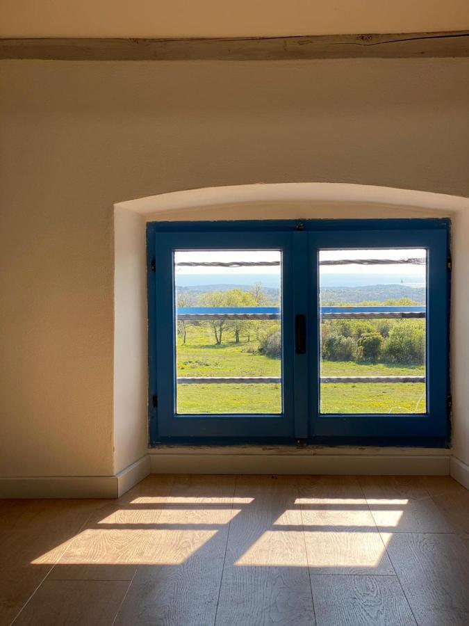 Farmhouse Cubani Bale Exterior photo